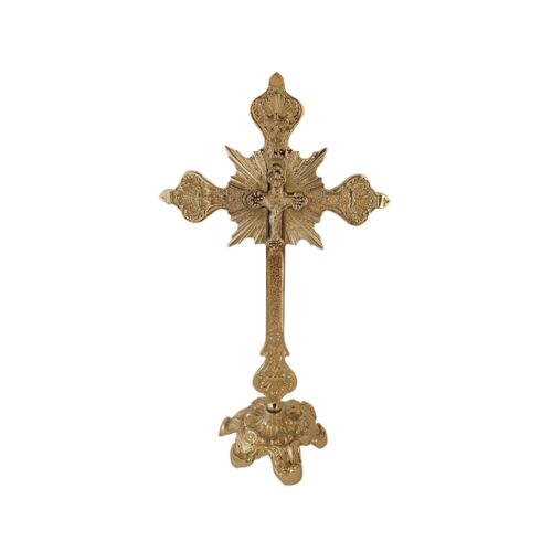 Cruz de bronce tallada