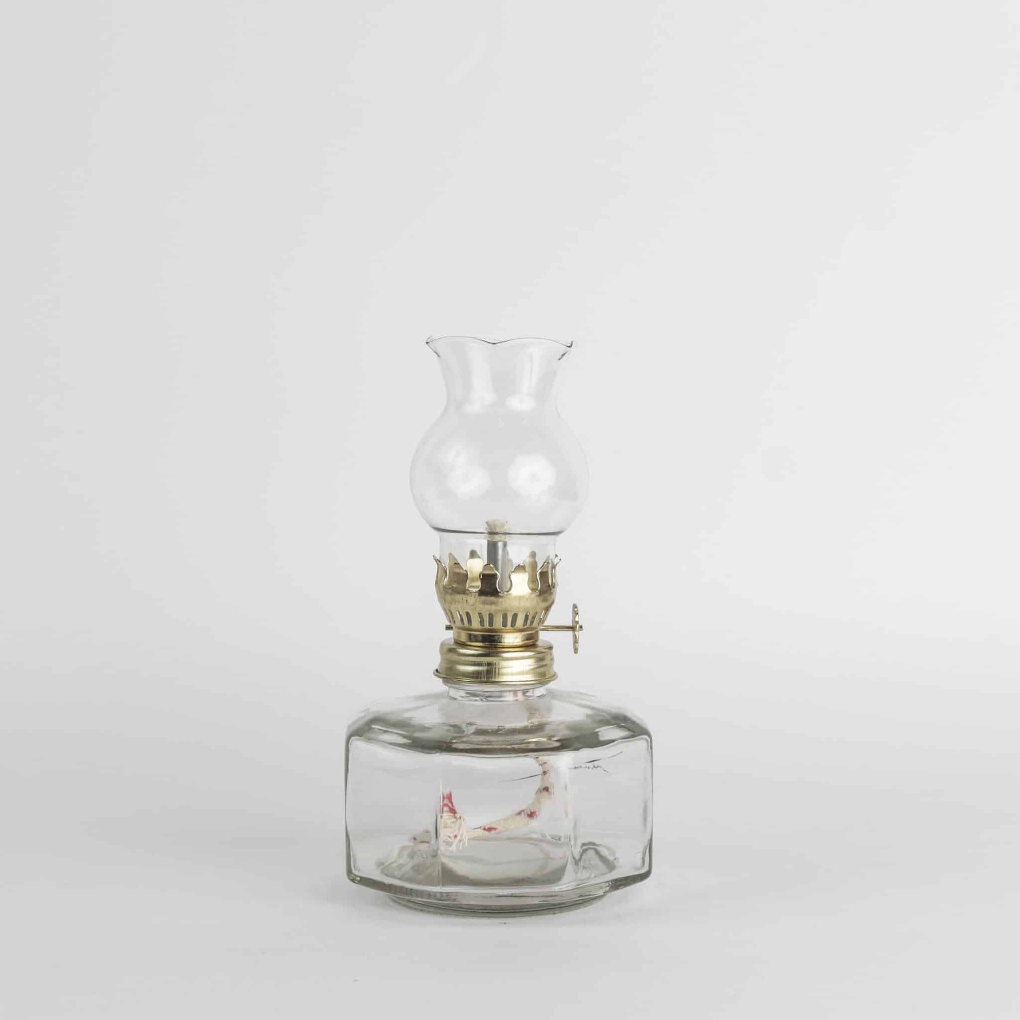 Полигонална парафинска уљна лампа