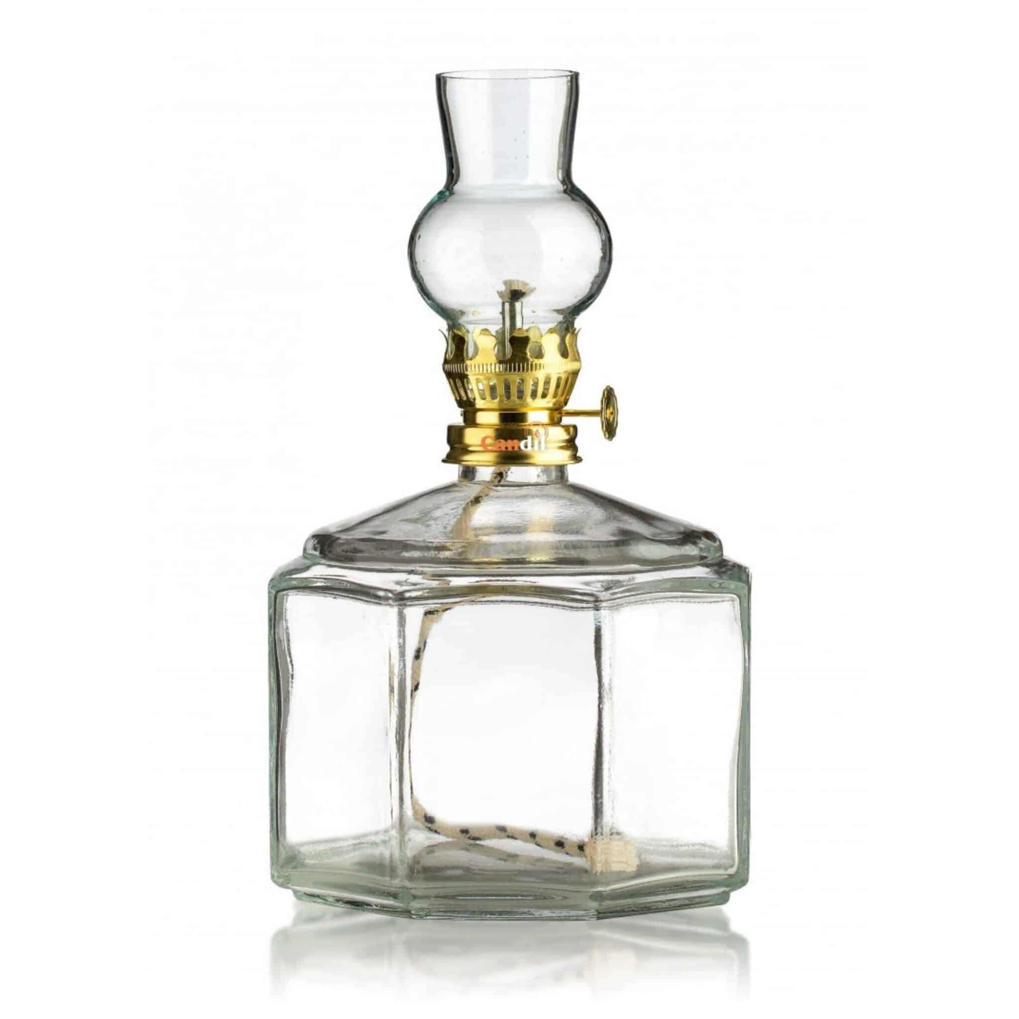 Огромна парафинска лампа