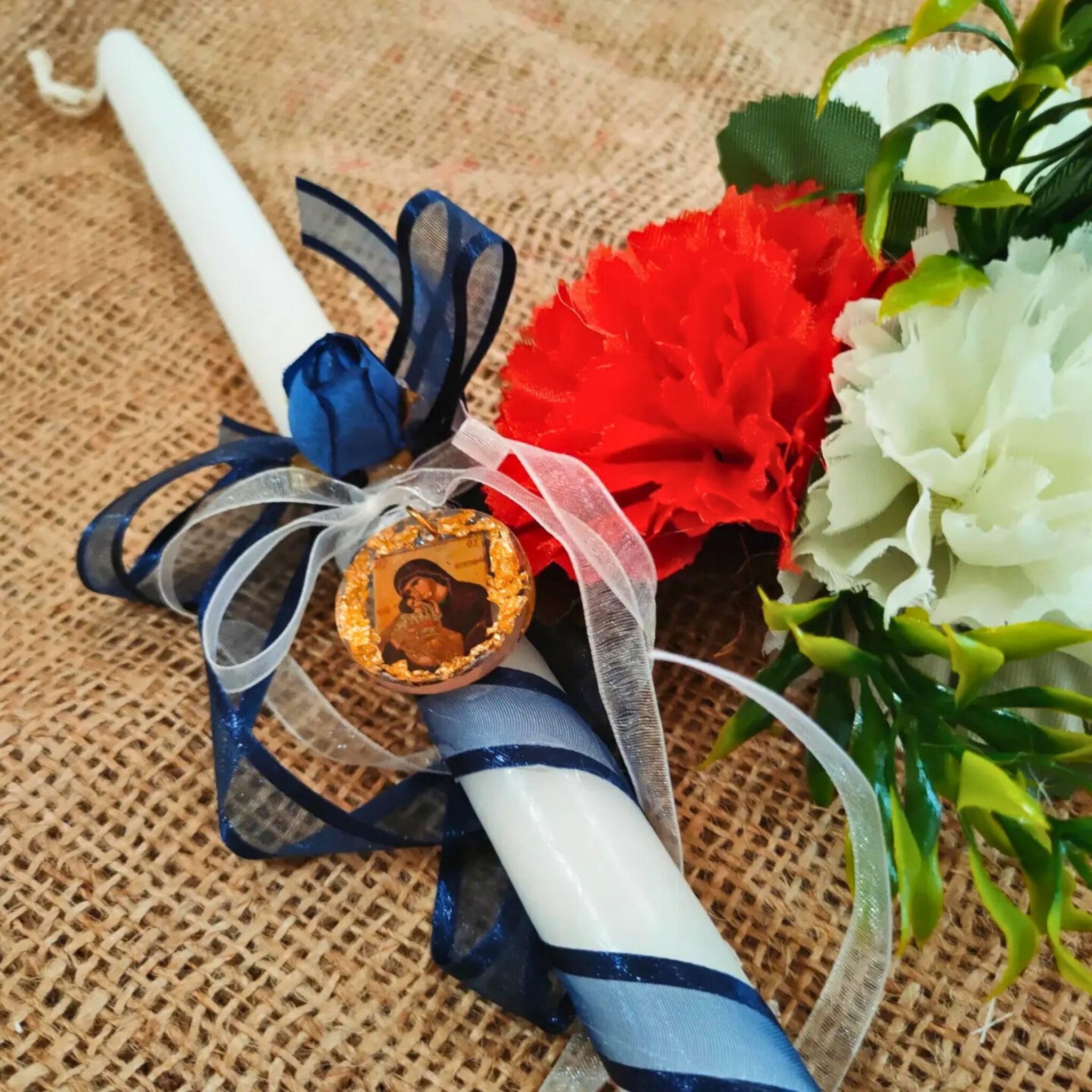 Αναστάσιμη λαμπάδα μπλε κορδέλα με Εικόνα της Θεοτόκου