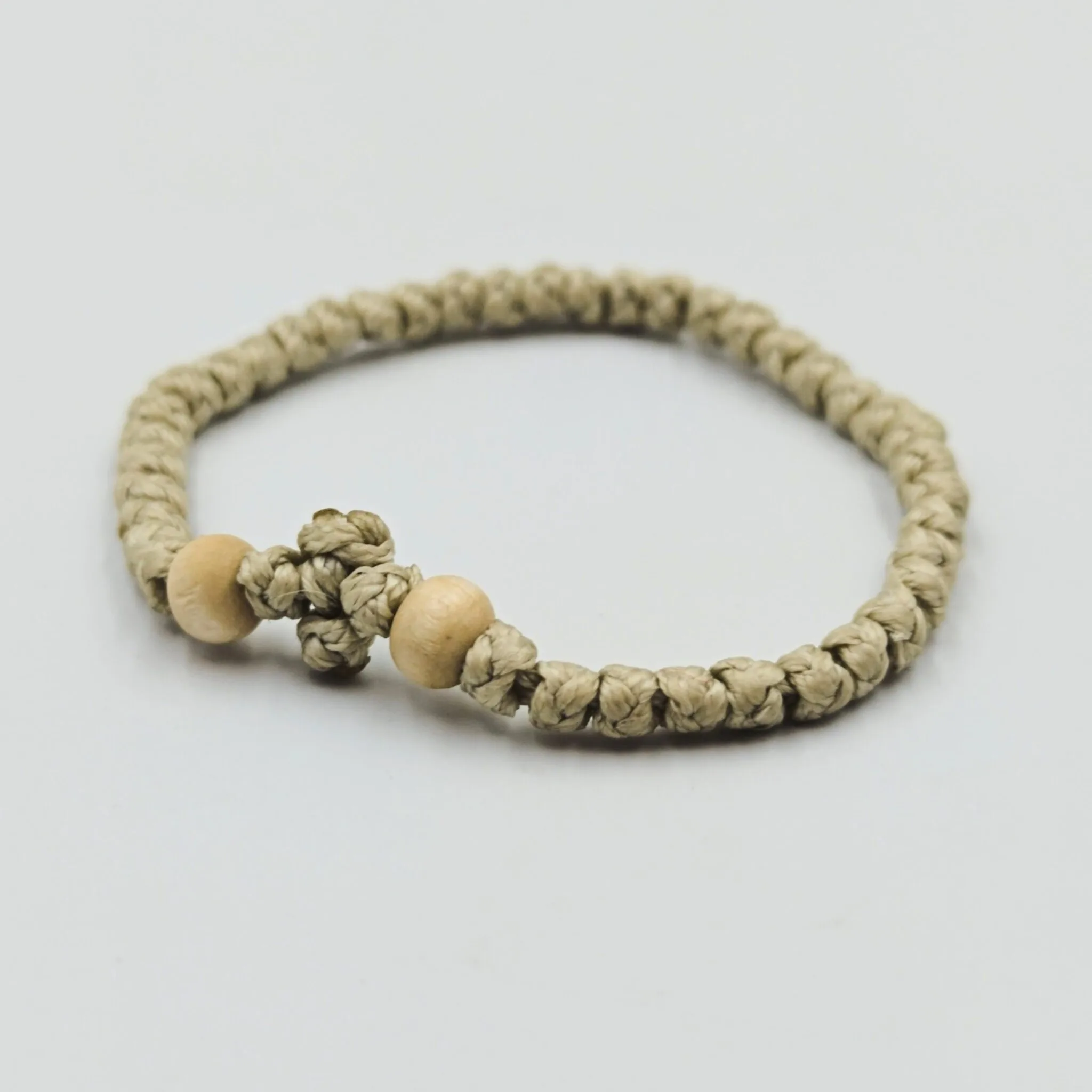 Ужад за зглоб од 33 броја са перлама