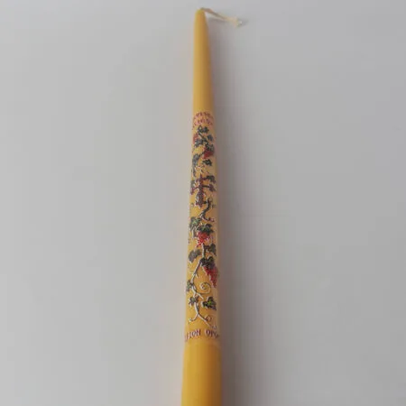 Håndlavet Mount Athos påskelys lavet af 100% ren bivoks med et brunt kors, grønne blade og druer design